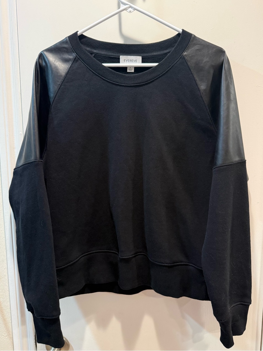 Evereve Black Crewneck Sweatshirt with Faux Leather Shoulder Panels-  Large